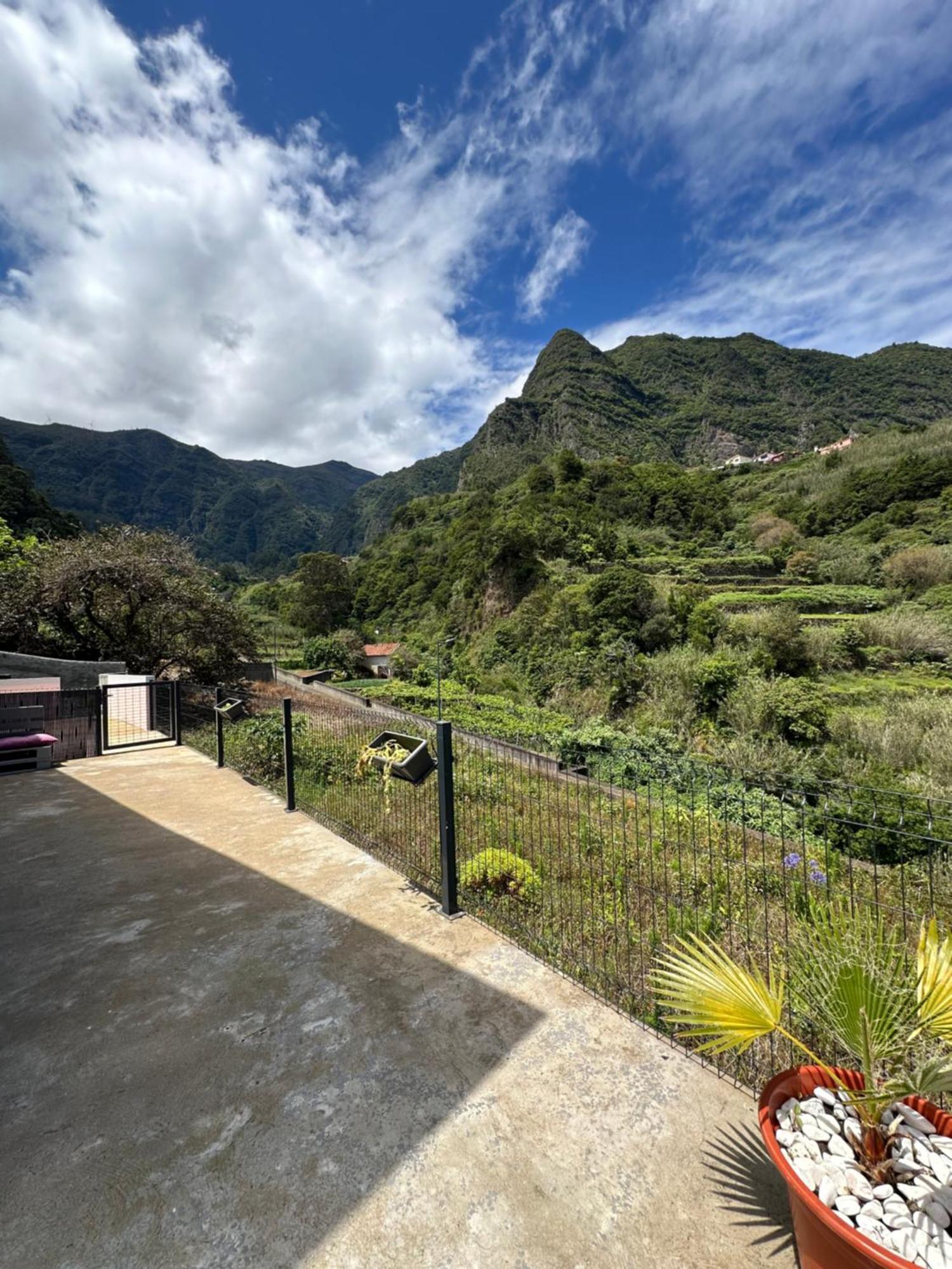 The Green Valley House São Vicente Εξωτερικό φωτογραφία